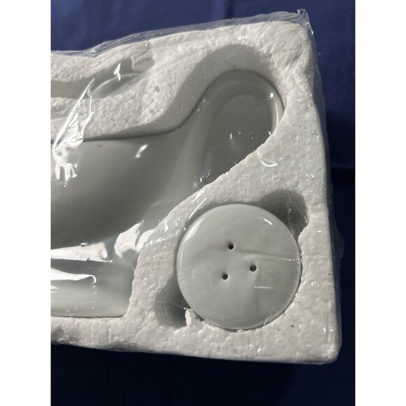 Vintage Ceramic Gravy Boat with Salt & Pepper Shaker Original Packaging unbrande - Picture 3 of 4